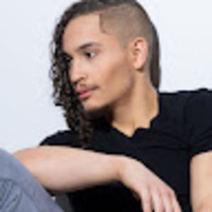 Meet your Posher, Elias